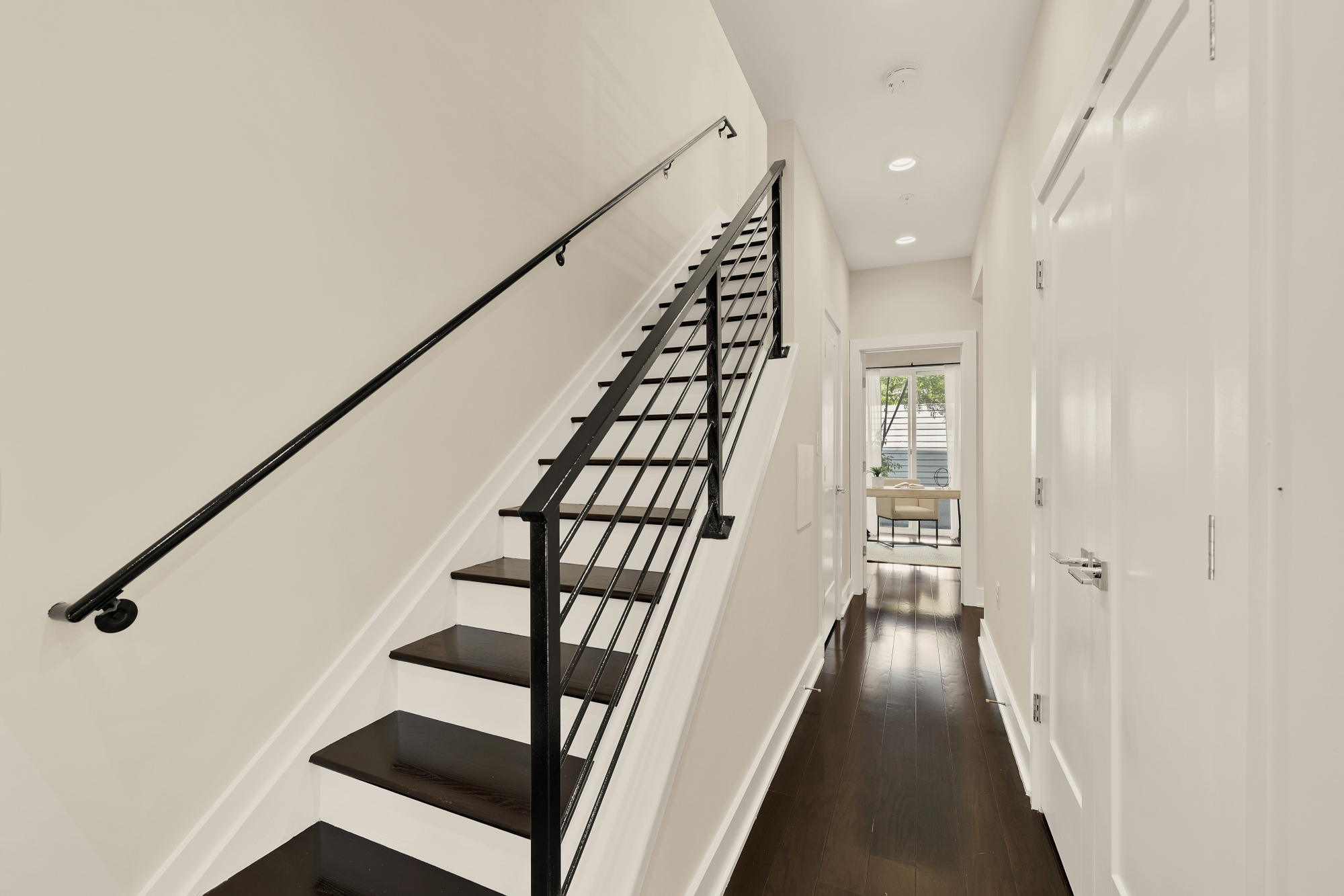 3310 9th Street NE_Staircase